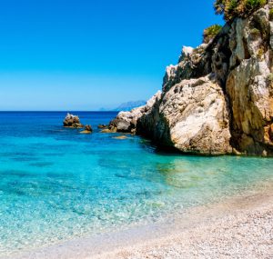 spiaggia di cala tonnarella Sicilia, riserva zingaro